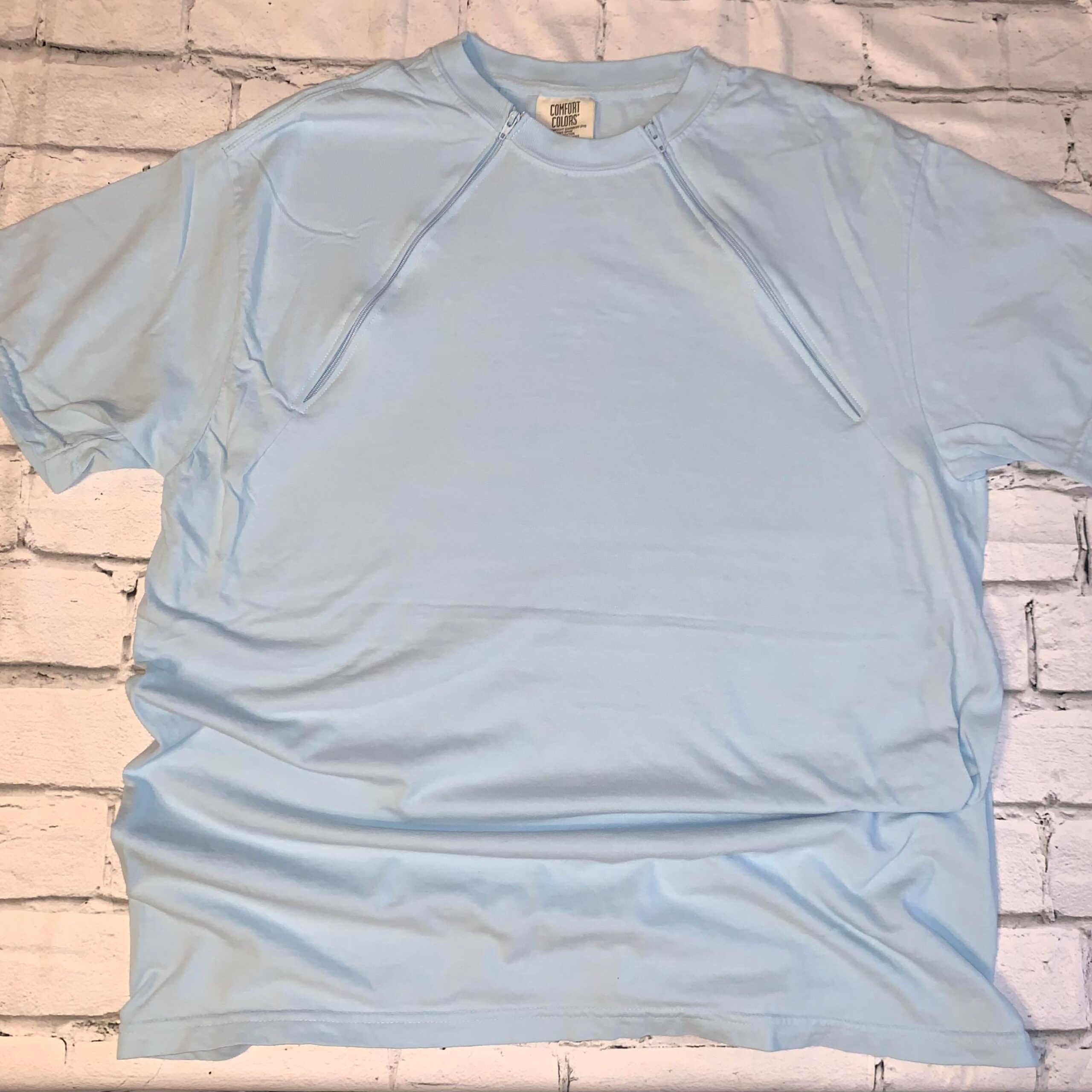 Chambray Zipper Chemo Port Short Sleeve Shirt